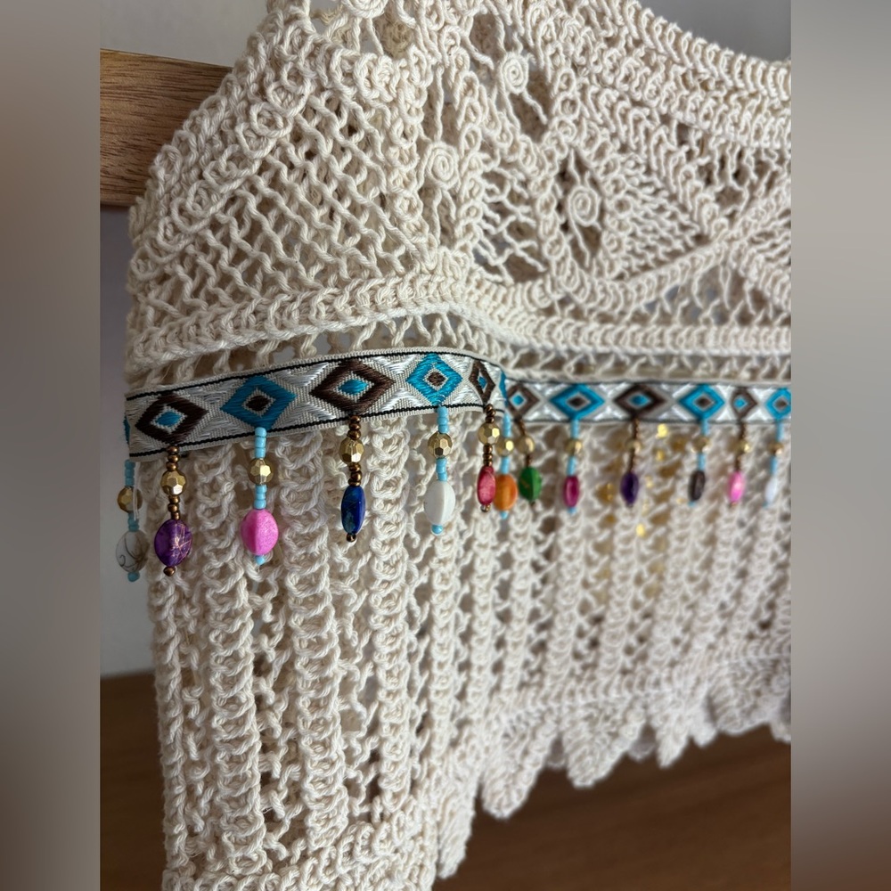 Crochet Ivory Beaded Boho Cropped Knit Tank Top - Picture 4 of 12